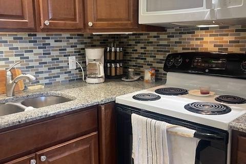 Copropriété à vendre à West Palm Beach, Floride: 2 chambres, 60.48 m2 № 2258142 - photo 6