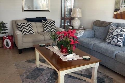 Condo in West Palm Beach, Florida, 2 bedrooms № 2258142
