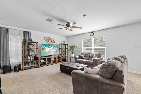 House in Dade City, Florida 4 bedrooms, 207.92 sq.m. № 1759386 - photo 10
