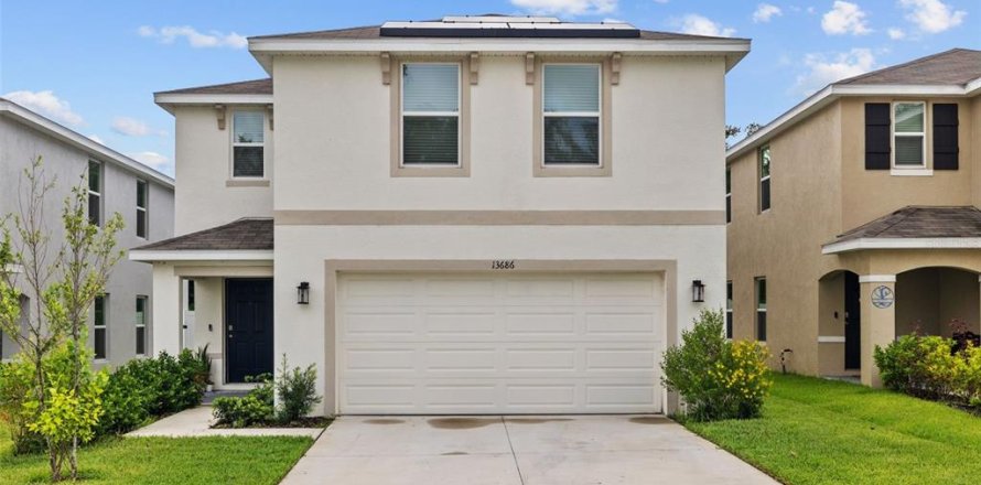 House in Dade City, Florida 4 bedrooms, 207.92 sq.m. № 1759386