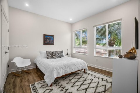 Condo in Weston, Florida, 2 bedrooms  № 2068329 - photo 16