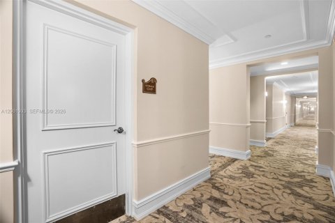 Condo in Weston, Florida, 2 bedrooms  № 2068329 - photo 25