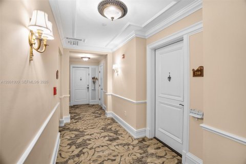 Condo in Weston, Florida, 2 bedrooms  № 2068329 - photo 23