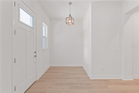 House in Tampa, Florida 4 bedrooms, 324.14 sq.m. № 1816297 - photo 6