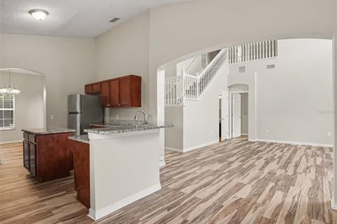 Villa ou maison à vendre à Poinciana, Floride: 4 chambres, 193.79 m2 № 2388919 - photo 5