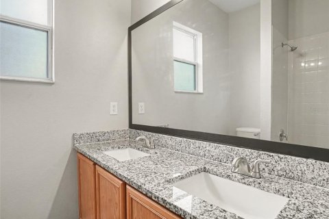 Villa ou maison à vendre à Poinciana, Floride: 4 chambres, 193.79 m2 № 2388919 - photo 15