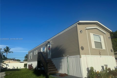 Commercial property in Lighthouse Point, Florida 1 bedroom № 2069110