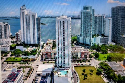 Condo in Miami, Florida, 2 bedrooms  № 2173039 - photo 22