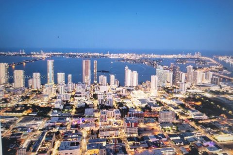 Condo in Miami, Florida, 2 bedrooms  № 2173039 - photo 23