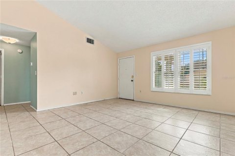 Casa en venta en New Port Richey, Florida, 3 dormitorios, 113.99 m2 № 2400282 - foto 8