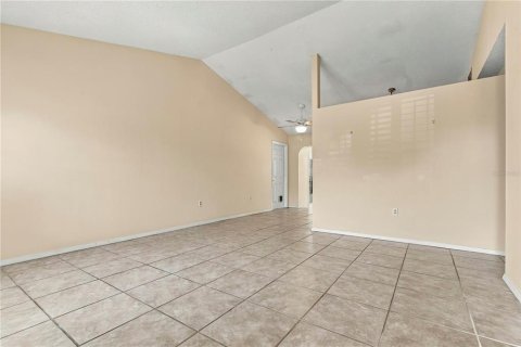 Casa en venta en New Port Richey, Florida, 3 dormitorios, 113.99 m2 № 2400282 - foto 5
