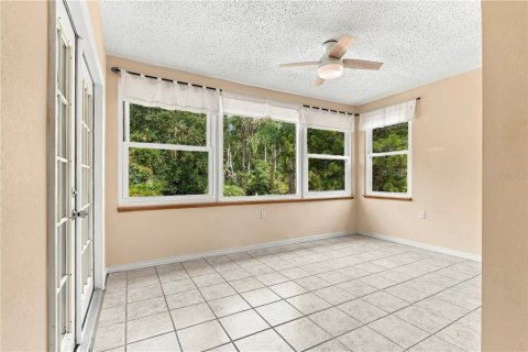 Casa en venta en New Port Richey, Florida, 3 dormitorios, 113.99 m2 № 2400282 - foto 15