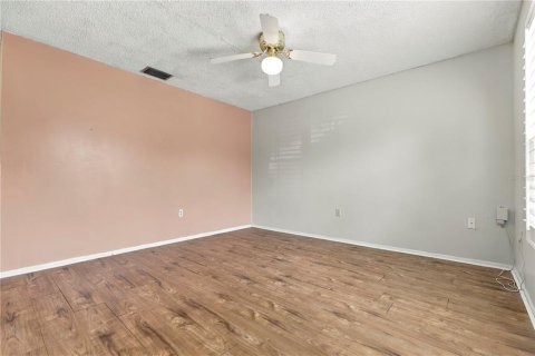 Casa en venta en New Port Richey, Florida, 3 dormitorios, 113.99 m2 № 2400282 - foto 28