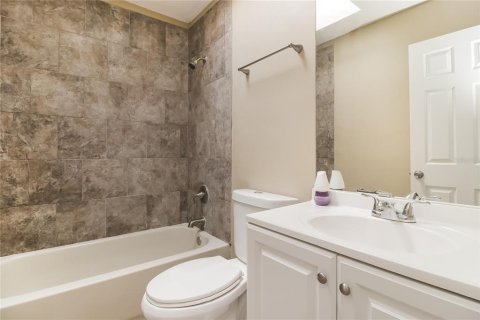 Villa ou maison à louer à Edgewater, Floride: 3 chambres, 115.2 m2 № 1820841 - photo 10