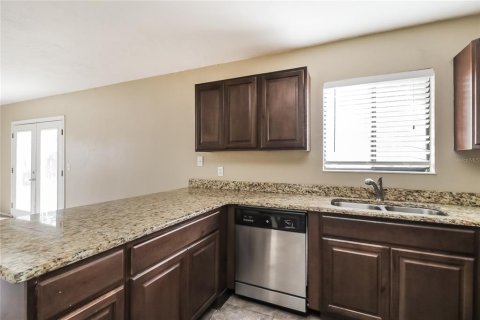 Villa ou maison à louer à Edgewater, Floride: 3 chambres, 115.2 m2 № 1820841 - photo 8