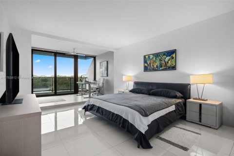 Copropriété à louer à Sunny Isles Beach, Floride: 3 chambres, 206.24 m2 № 1730052 - photo 24