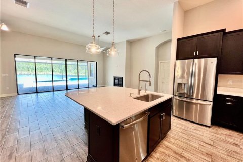 House in Land O' Lakes, Florida 4 bedrooms, 294.31 sq.m. № 2278089 - photo 20