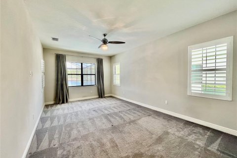 House in Land O' Lakes, Florida 4 bedrooms, 294.31 sq.m. № 2278089 - photo 28