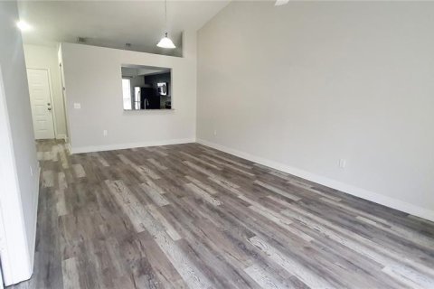 Townhouse in Orlando, Florida 3 bedrooms, 106.74 sq.m. № 2226754 - photo 3