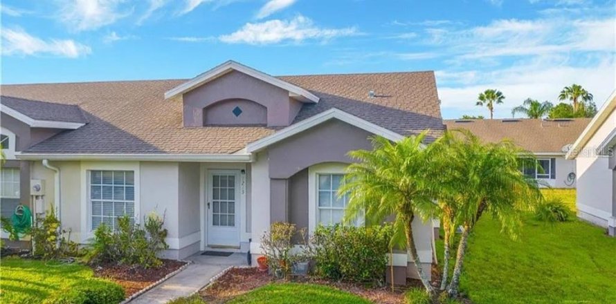Townhouse in Orlando, Florida 3 bedrooms, 106.74 sq.m. № 2226754