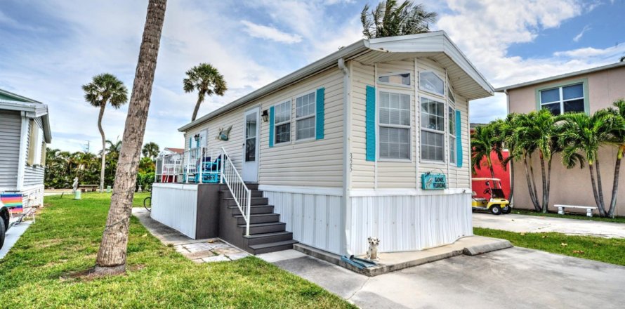 Propiedad comercial en Jensen Beach, Florida 1 dormitorio, 59.36 m2 № 1160766