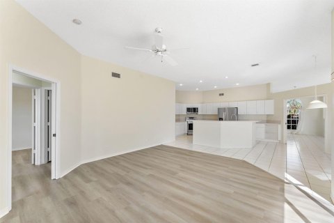 Villa ou maison à louer à Wellington, Floride: 3 chambres, 188.41 m2 № 2392596 - photo 15