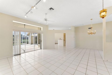 Villa ou maison à louer à Wellington, Floride: 3 chambres, 188.41 m2 № 2392596 - photo 8