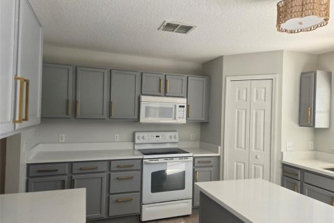 Купить виллу или дом в Киссимми, Флорида 9 комнат, 222.22м2, № 2200978 - фото 26