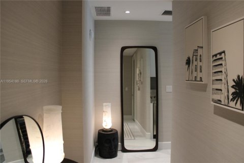 Купить кондоминиум в Майами, Флорида 1 спальня, 63.17м2, № 2009937 - фото 2