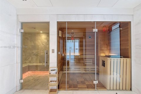 Купить кондоминиум в Майами, Флорида 1 спальня, 63.17м2, № 2009937 - фото 23