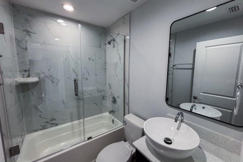 Propiedad comercial en venta en Port Charlotte, Florida, 160.07 m2 № 2107775 - foto 9