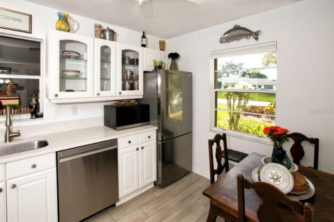 Villa ou maison à vendre à Bradenton, Floride: 2 chambres, 135.82 m2 № 1813073 - photo 4