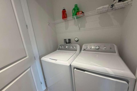 Townhouse in Palm Beach Gardens, Florida 3 bedrooms, 209.22 sq.m. № 2376508 - photo 23