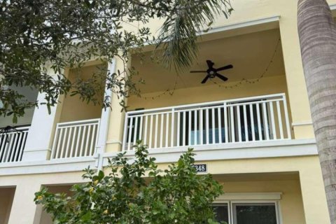Townhouse in Palm Beach Gardens, Florida 3 bedrooms, 209.22 sq.m. № 2376508
