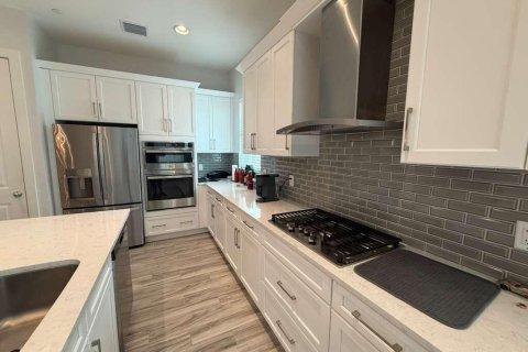 Townhouse in Palm Beach Gardens, Florida 3 bedrooms, 209.22 sq.m. № 2376508 - photo 14