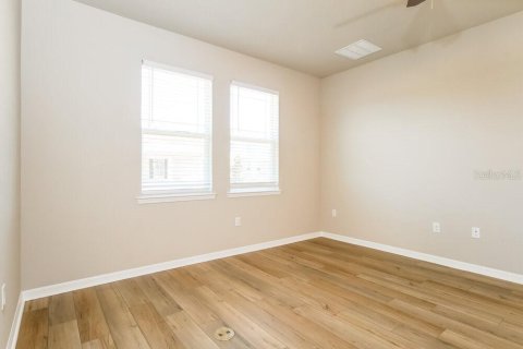 Casa en alquiler en Clermont, Florida, 4 dormitorios, 163.88 m2 № 1894713 - foto 3