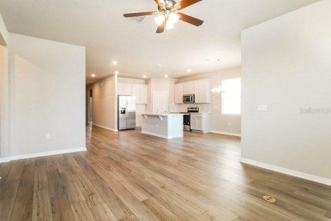 Casa en alquiler en Clermont, Florida, 4 dormitorios, 163.88 m2 № 1894713 - foto 4