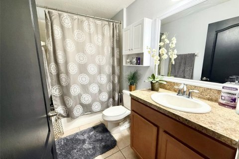House in Riverview, Florida 3 bedrooms, 193.42 sq.m. № 1903165 - photo 27