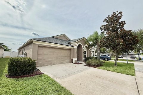 House in Riverview, Florida 3 bedrooms, 193.42 sq.m. № 1903165 - photo 2
