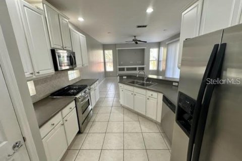 Villa ou maison à louer à Windermere, Floride: 4 chambres, 200.76 m2 № 2322505 - photo 8