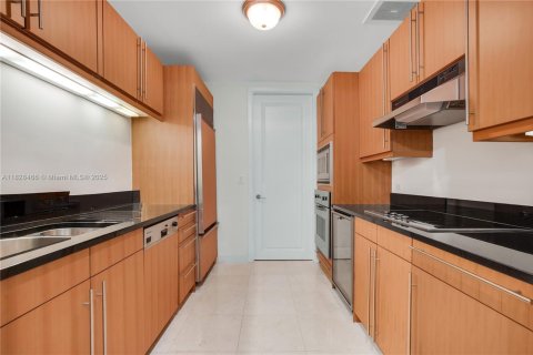 Copropriété à vendre à Miami, Floride: 5 chambres № 1934086 - photo 6
