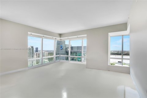 Copropriété à vendre à Miami, Floride: 5 chambres № 1934086 - photo 3