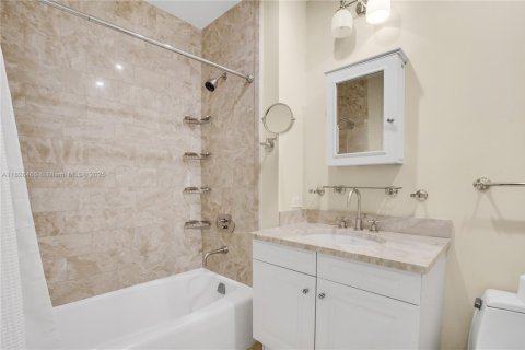 Copropriété à vendre à Miami, Floride: 5 chambres № 1934086 - photo 9