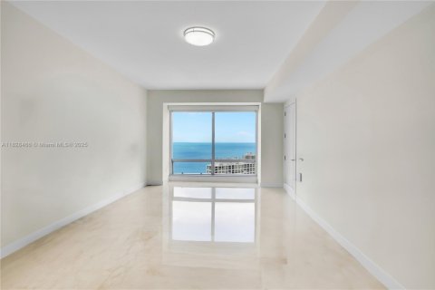 Copropriété à vendre à Miami, Floride: 5 chambres № 1934086 - photo 15