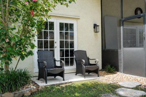 House in Davie, Florida 4 bedrooms, 227.89 sq.m. № 2087584 - photo 12