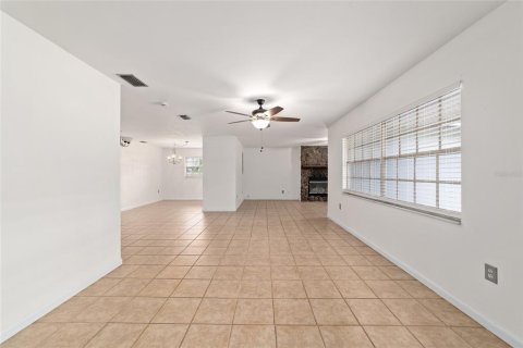 Casa en venta en Ocala, Florida, 3 dormitorios, 158.31 m2 № 1801611 - foto 6