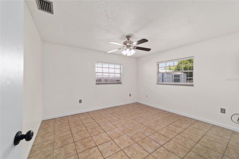 Casa en venta en Ocala, Florida, 3 dormitorios, 158.31 m2 № 1801611 - foto 27