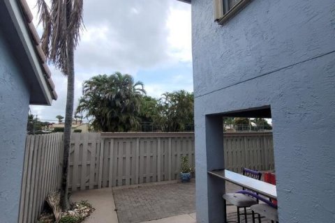 Adosado en venta en Boynton Beach, Florida, 3 dormitorios, 157.19 m2 № 2146012 - foto 27