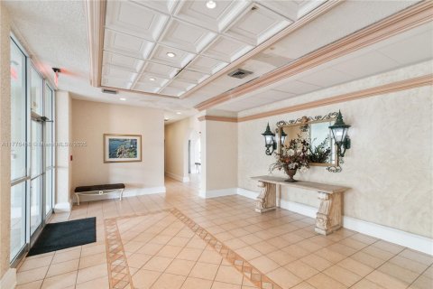 Condo in Aventura, Florida, 3 bedrooms  № 1737512 - photo 23