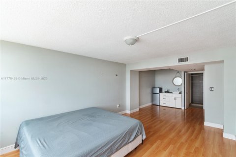 Condo in Aventura, Florida, 3 bedrooms  № 1737512 - photo 19